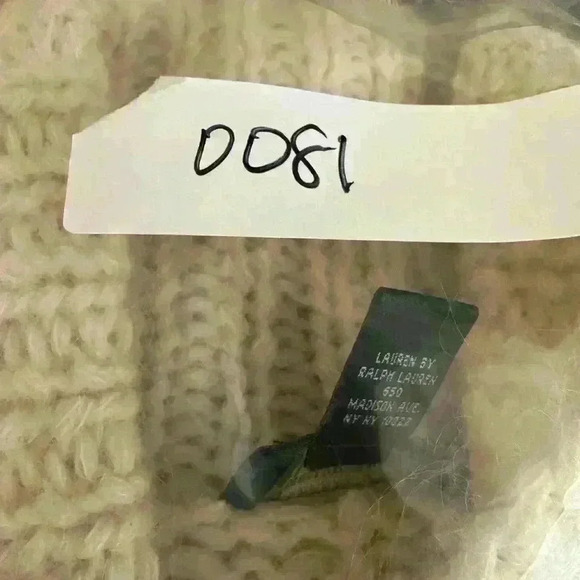 Lauren Ralph Lauren Exclusive Hand Knit Womens L‎ V-Neck Pullover Wool Sweater - Picture 9 of 9